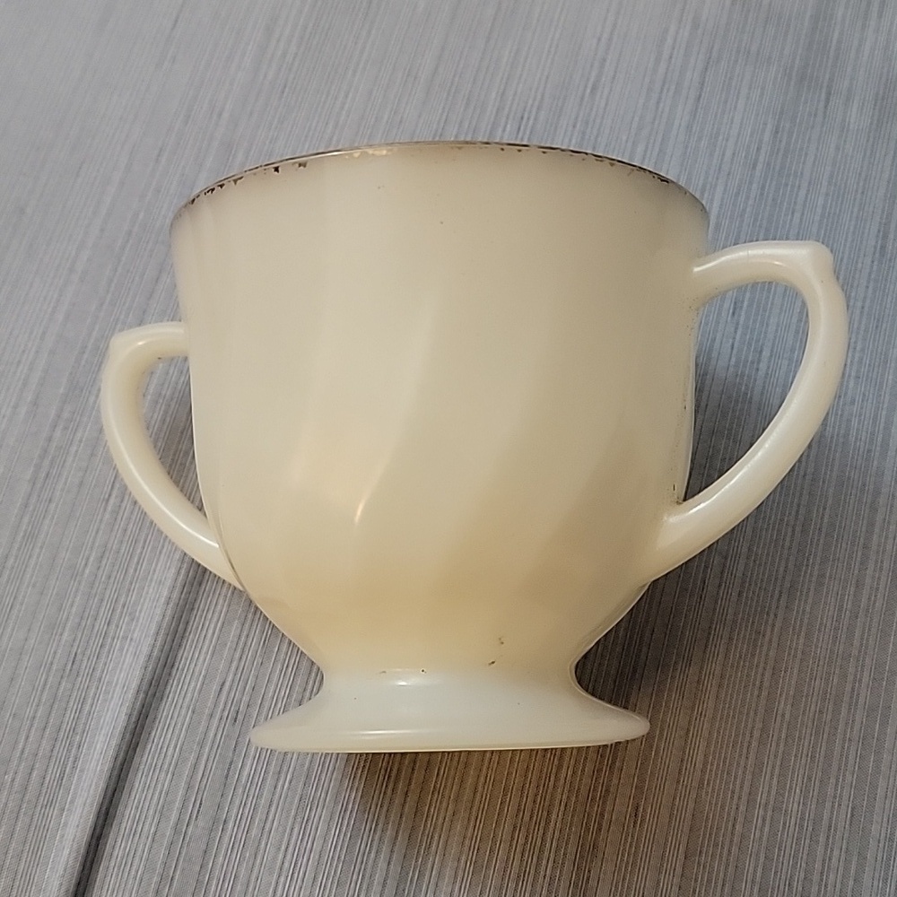 Vintage Fire King Ware Anchor Hocking White Milk Glass Sugar Bowl 3" Tall Gold